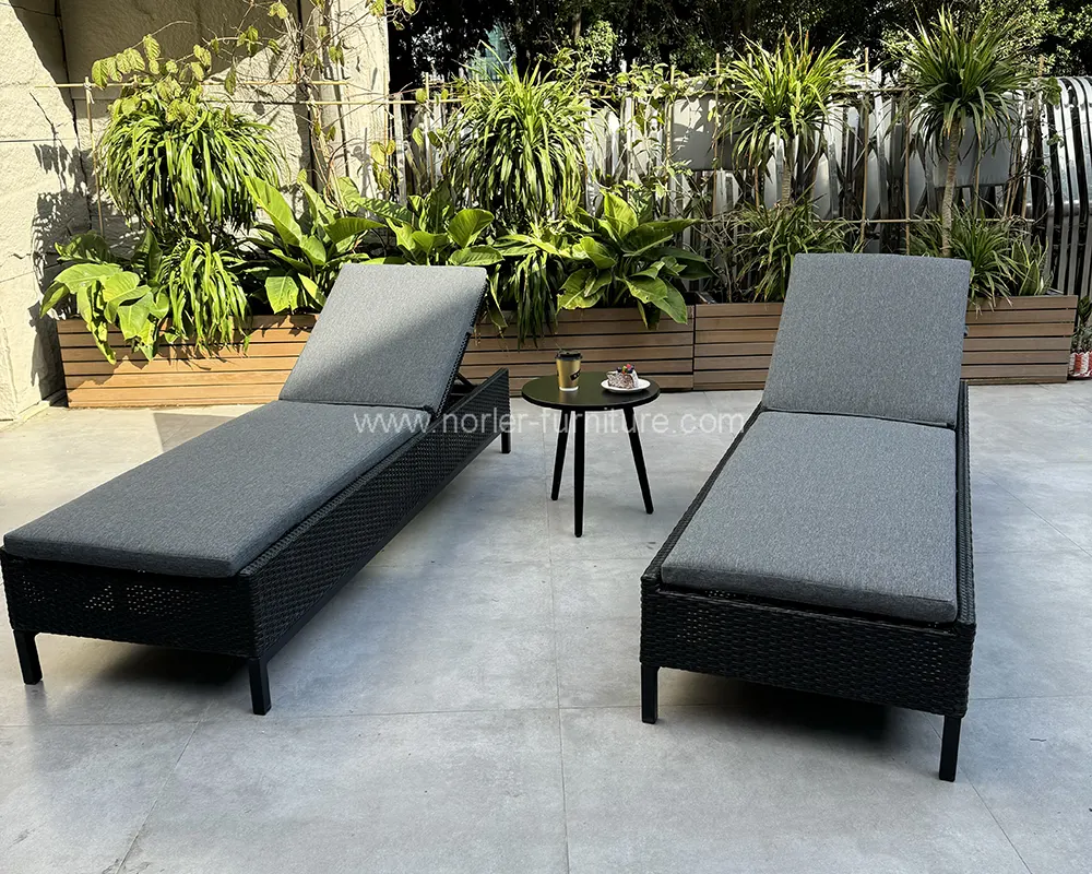 Latest High-End Hand Woven Rattan Sun Lounger